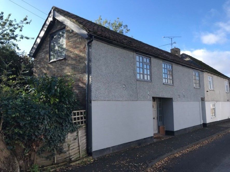 2 bed end terrace house for sale in 2 Church Road, Watlington, King's