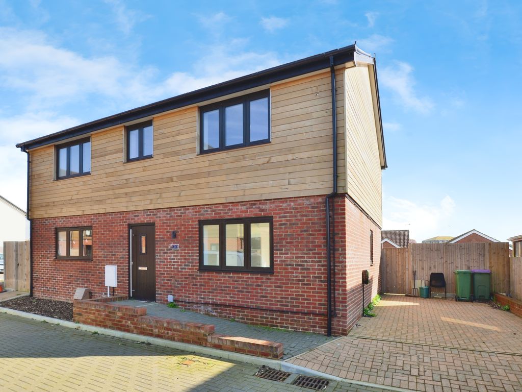 3 bed detached house for sale in Prime View, Littlestone, New Romney