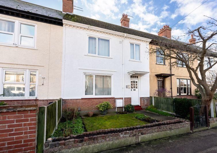 3 bed property for sale in Tollgate Road, Great Yarmouth NR31, £220,000