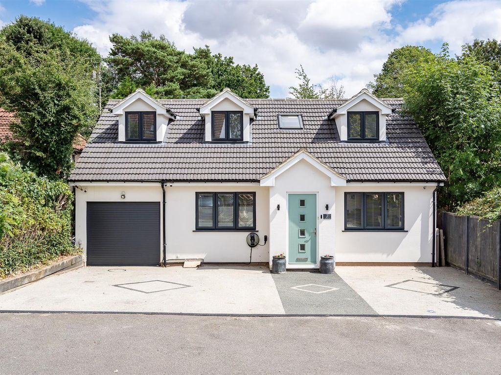 4 bed detached house for sale in Rosecroft Lane, Welwyn AL6 Zoopla