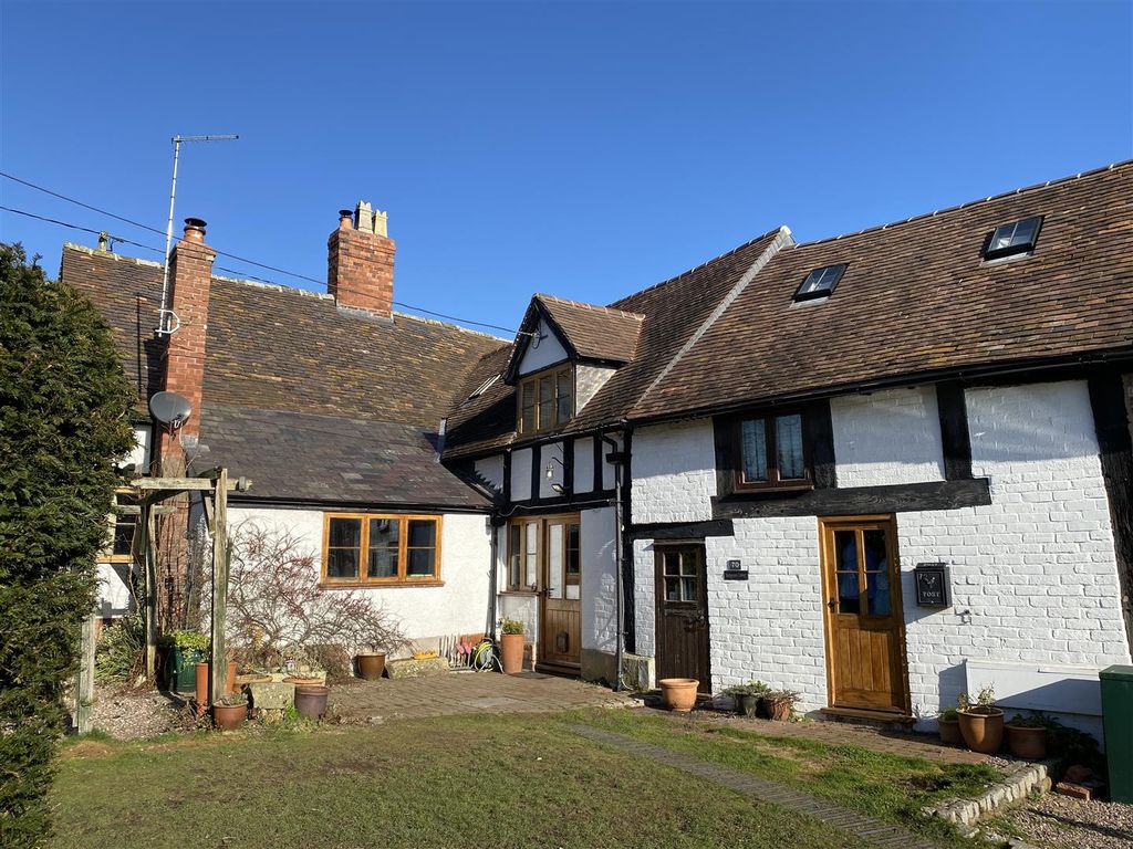 3 bed semidetached house for sale in Barleycorn, Grinshill, Shrewsbury