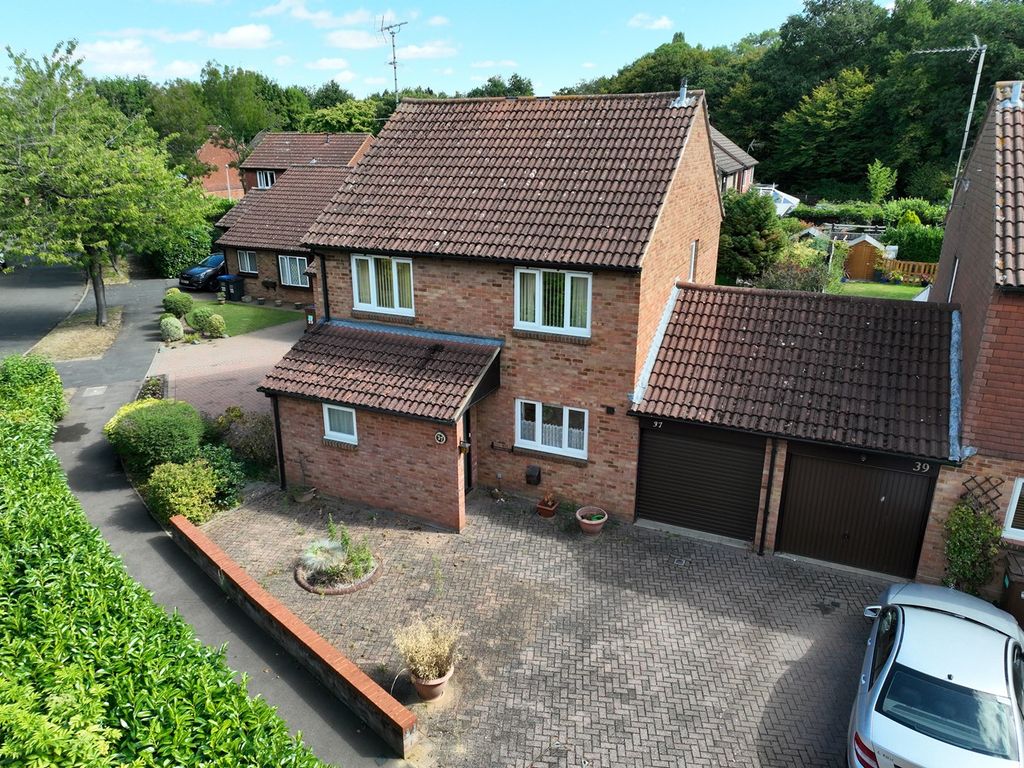 4 bed detached house for sale in Birchall Wood, Welwyn Garden City AL7