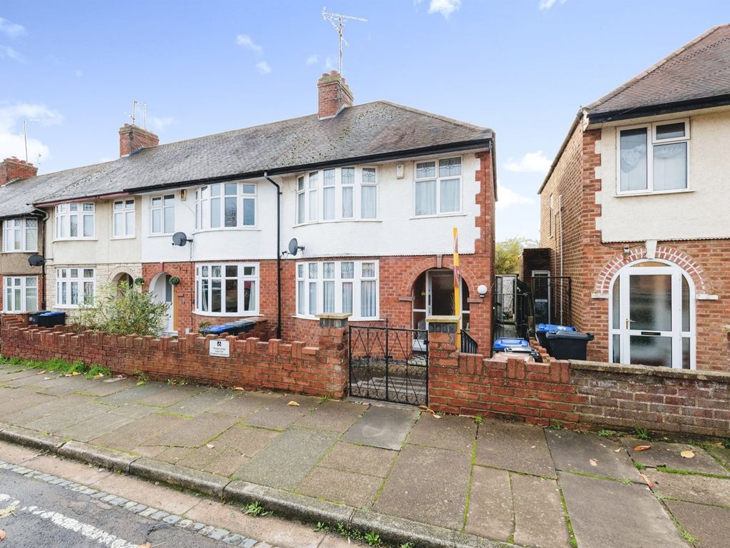 Lyncroft Way, Northampton NN2  