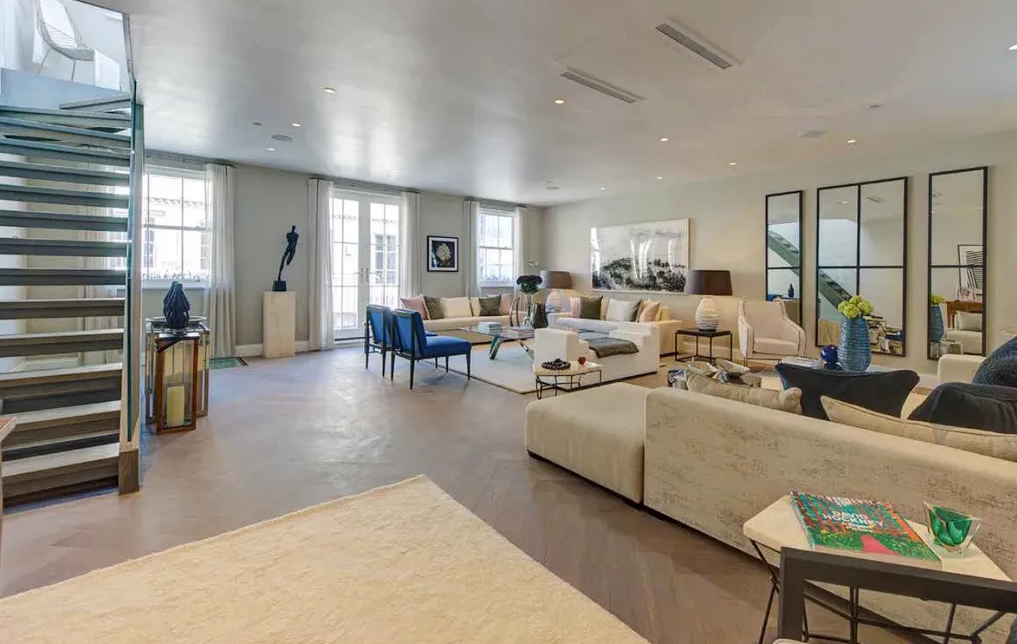 Clabon Mews, London SW1X