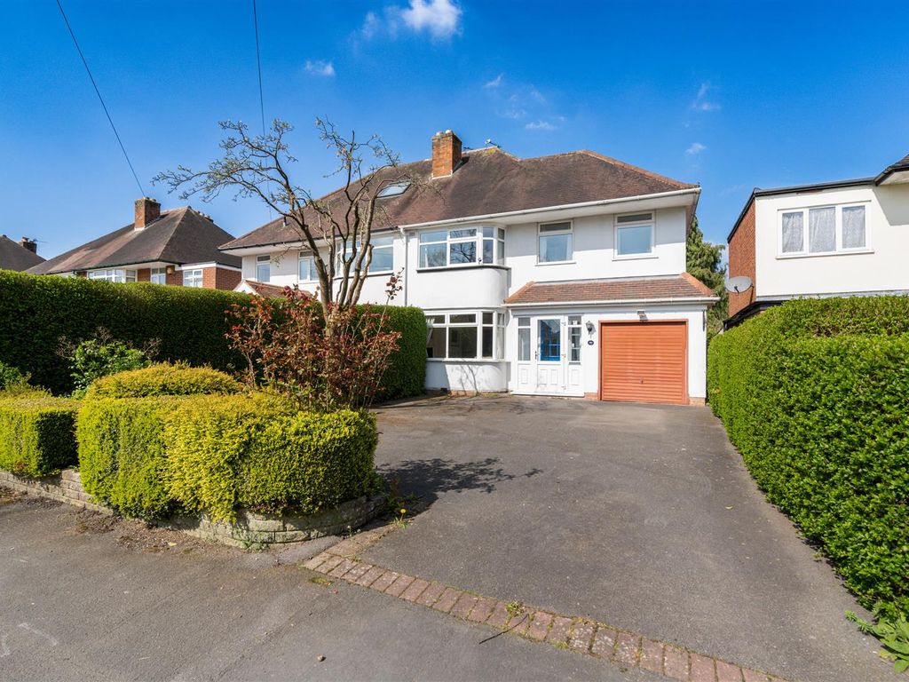 4 bed semidetached house for sale in Slater Road, Bentley Heath