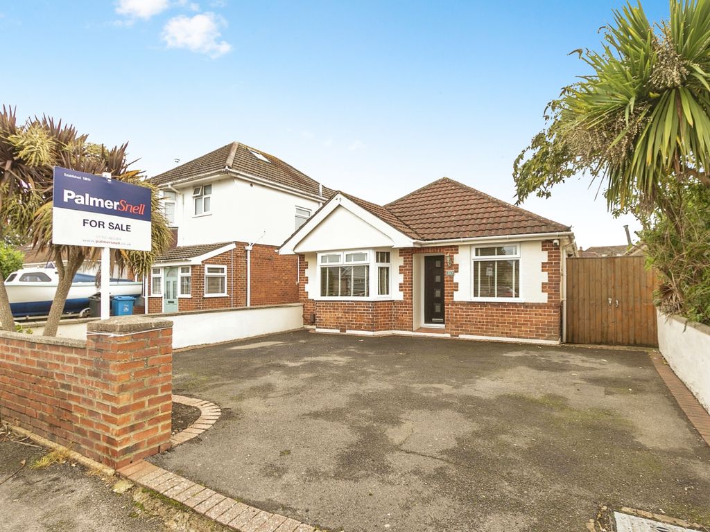 3 bed bungalow for sale in Palmer Road, Poole BH15, £415,000 Zoopla