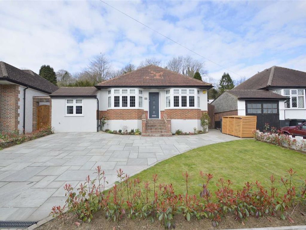 3 bed detached bungalow for sale in Chaldon Way, Coulsdon, Surrey CR5
