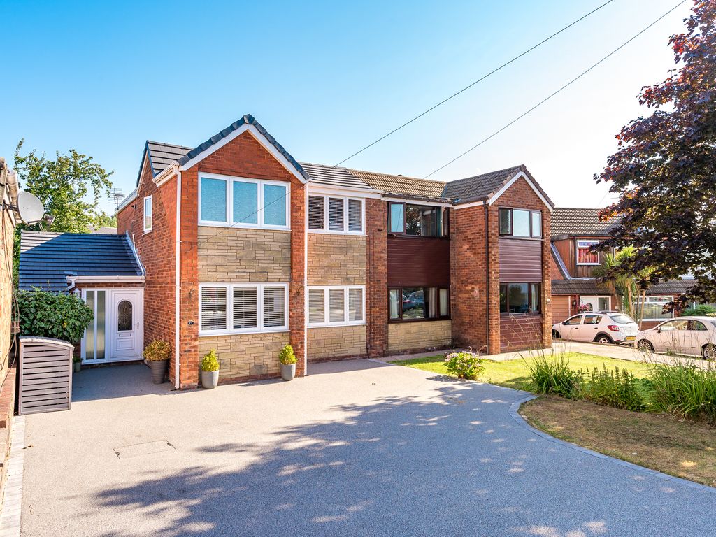 3 bed semidetached house for sale in Oban Drive, AshtonInMakerfield