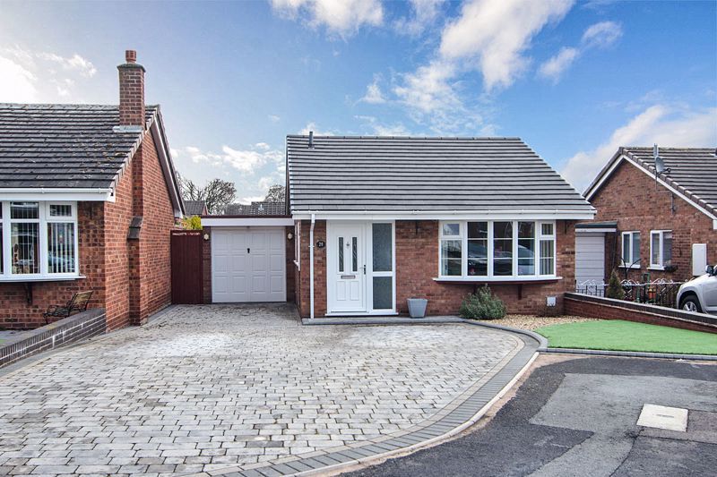 2 bed bungalow for sale in Mease Avenue, Burntwood WS7, £320,000 Zoopla