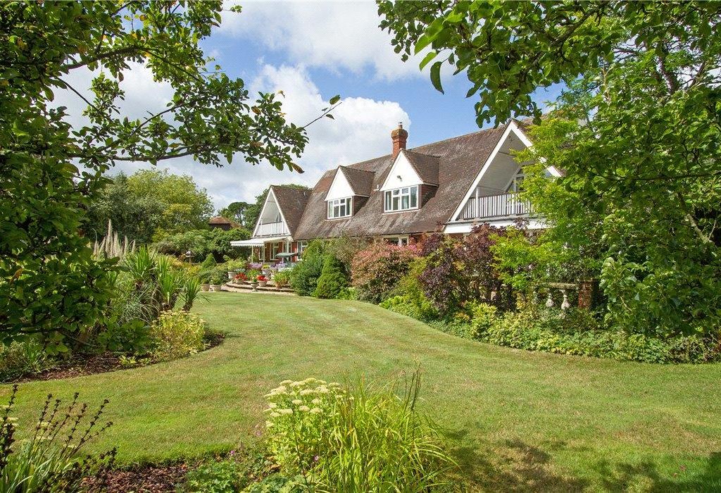 5 bed detached house for sale in Plaistow Road, Kirdford, Billingshurst