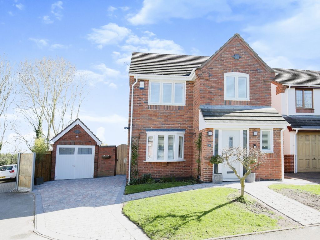 3 bed detached house for sale in Cottage Gardens, Hartshill, Nuneaton