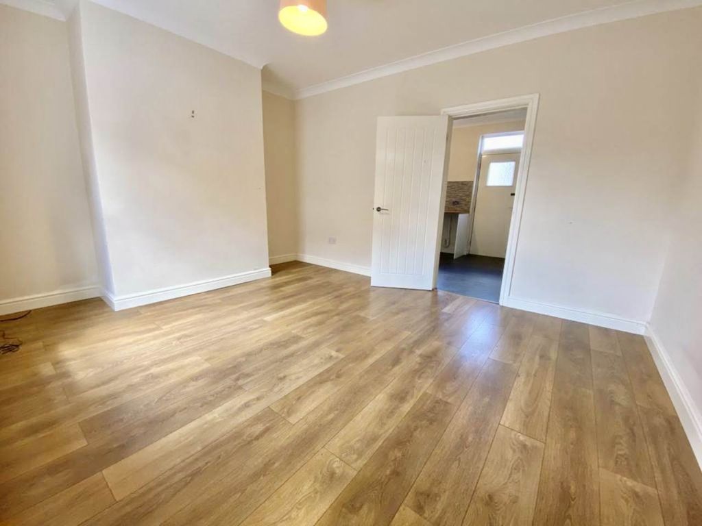 2 bed terraced house to rent in Dobie Street, Barnsley S70, £550 pcm