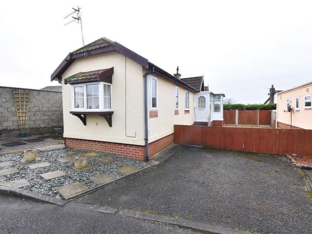 2 bed mobile/park home for sale in Bank Lane, Warton, Preston PR4 Zoopla