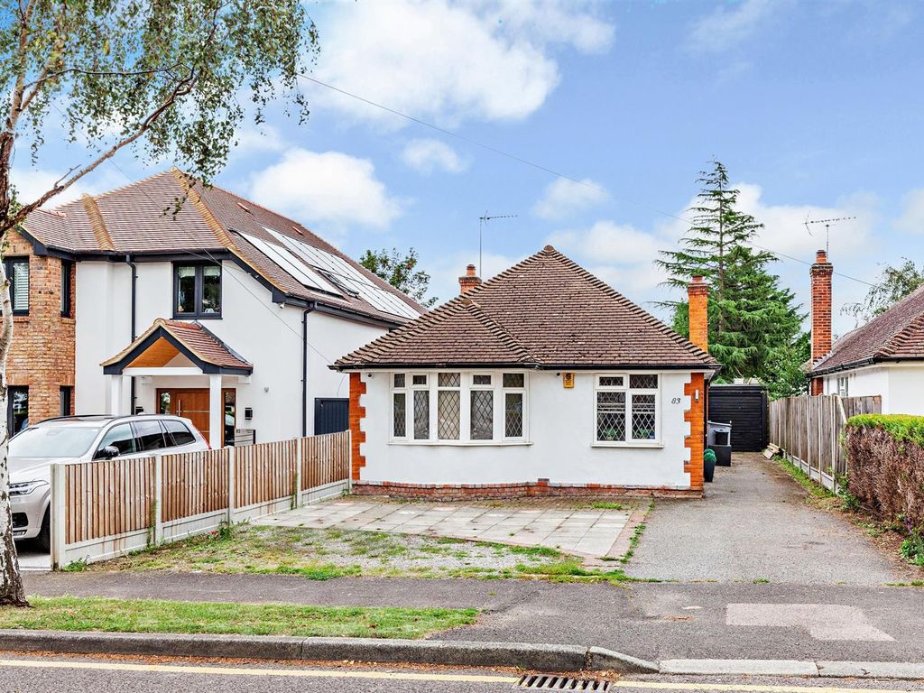 3 bed detached bungalow for sale in Sebastian Avenue, Shenfield