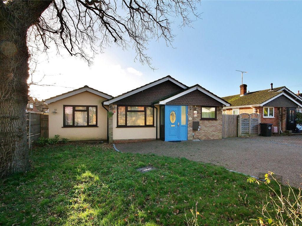 Kingfield Close, Woking, Surrey GU22