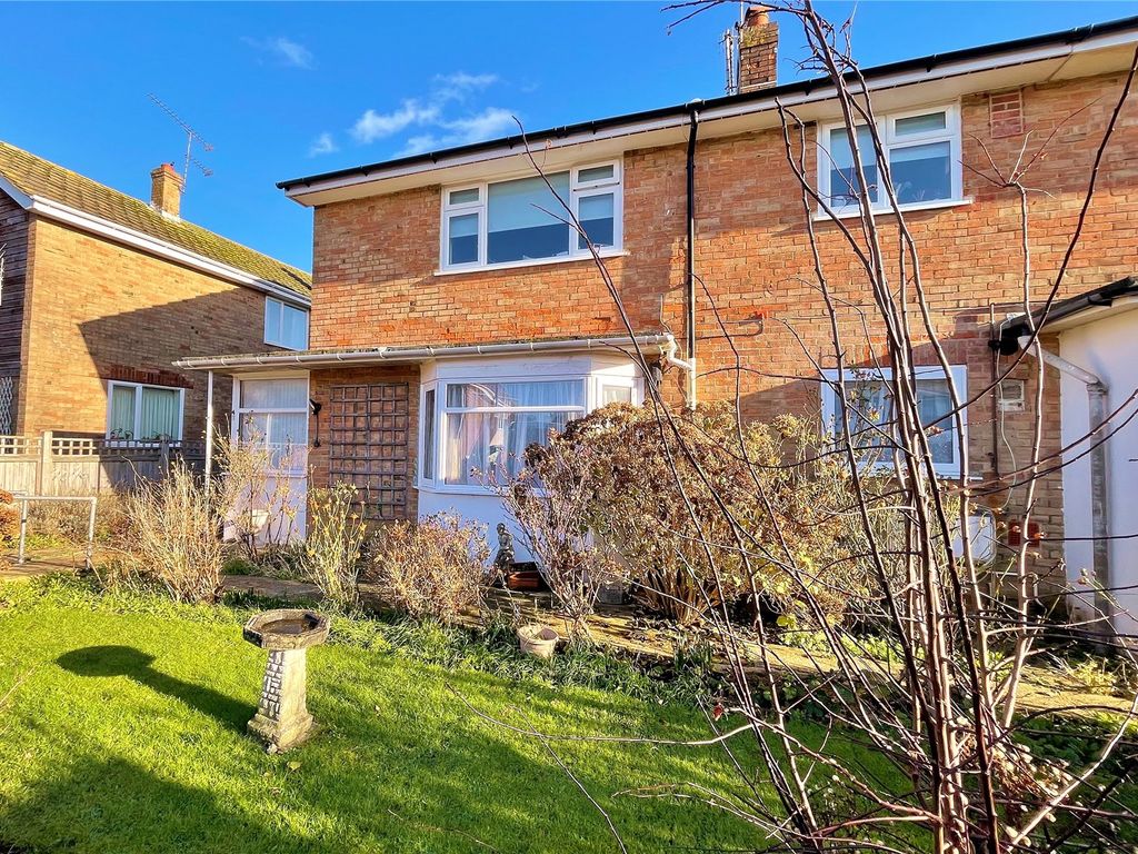 2 bed flat for sale in Chesham Close, GoringBySea, Worthing, West Sussex BN12 Zoopla