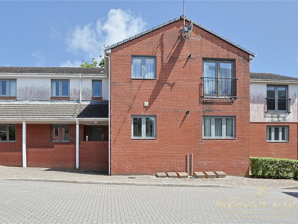 1 bed flat for sale in Acorn Gardens, Plymouth, Devon PL7, £140,000