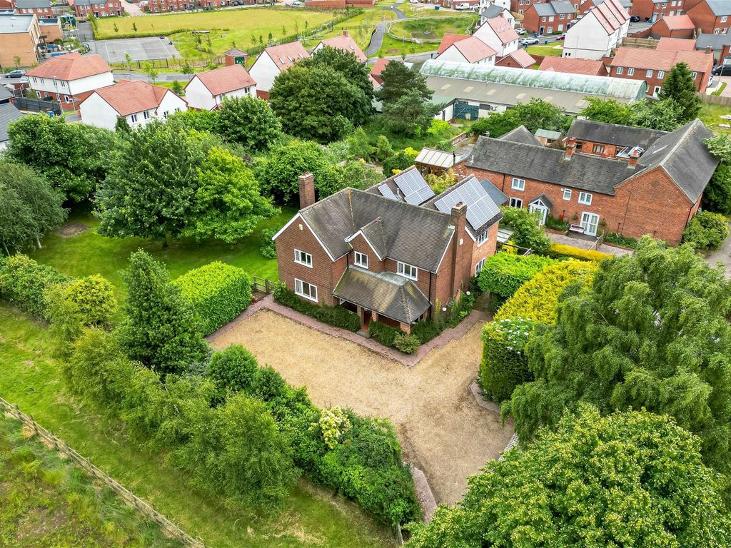4 bed detached house for sale in Deanslade Farm, Claypit Lane, Lichfield WS14, £950,000 Zoopla