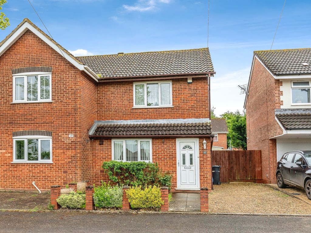2 bed semidetached house for sale in Doulton Way, Hengrove, Bristol