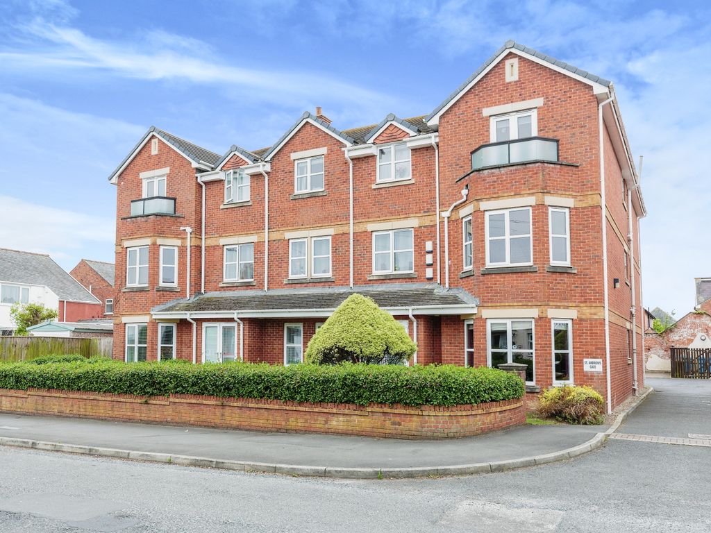 2 bed flat for sale in St. Andrews Road North, Lytham St. Annes FY8 ...