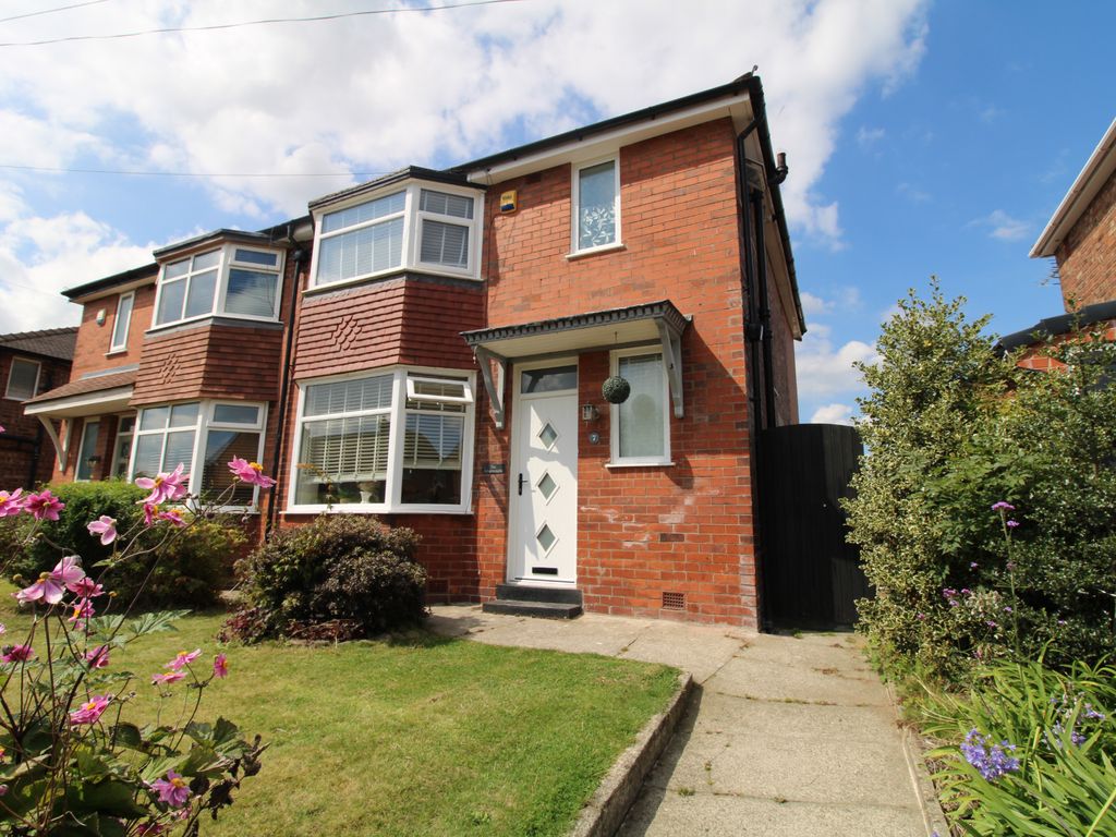 3 bed semidetached house for sale in Dartford Avenue, Eccles
