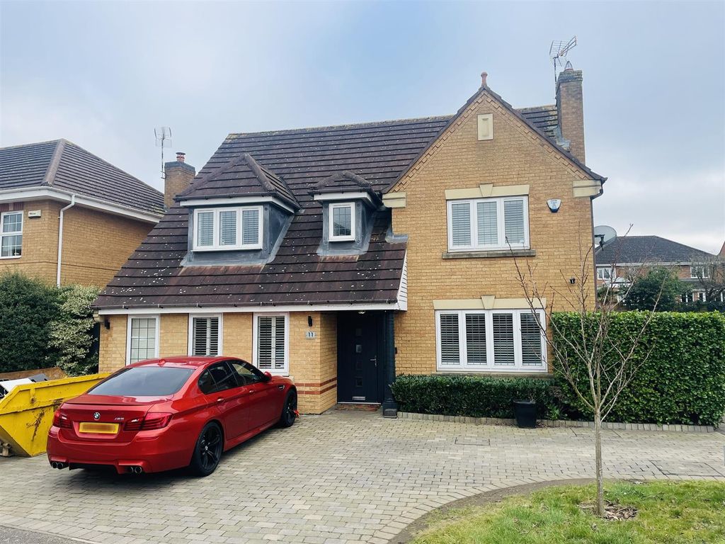5 bed detached house to rent in Broadsword Way, Burbage, Hinckley LE10