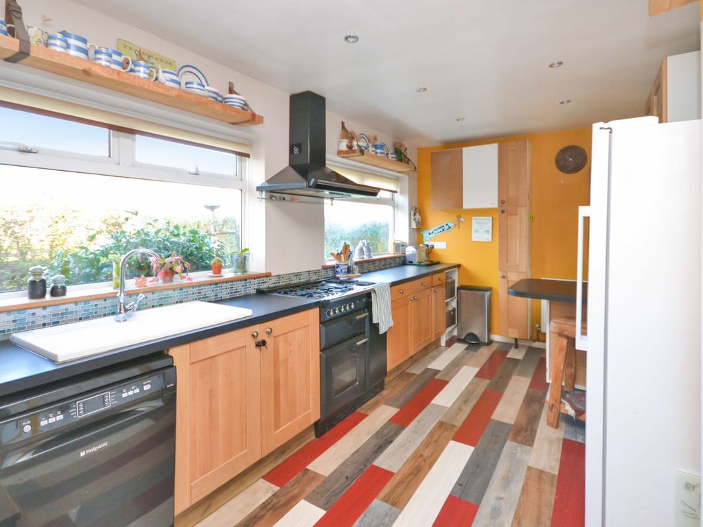 4 bed semidetached house for sale in Station Road, Lydd TN29 Zoopla
