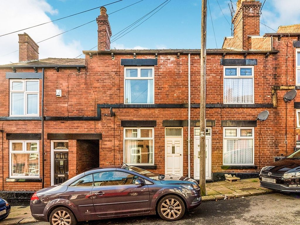 3 bed detached house to rent in Hawksworth Road, Sheffield S6, £900 pcm