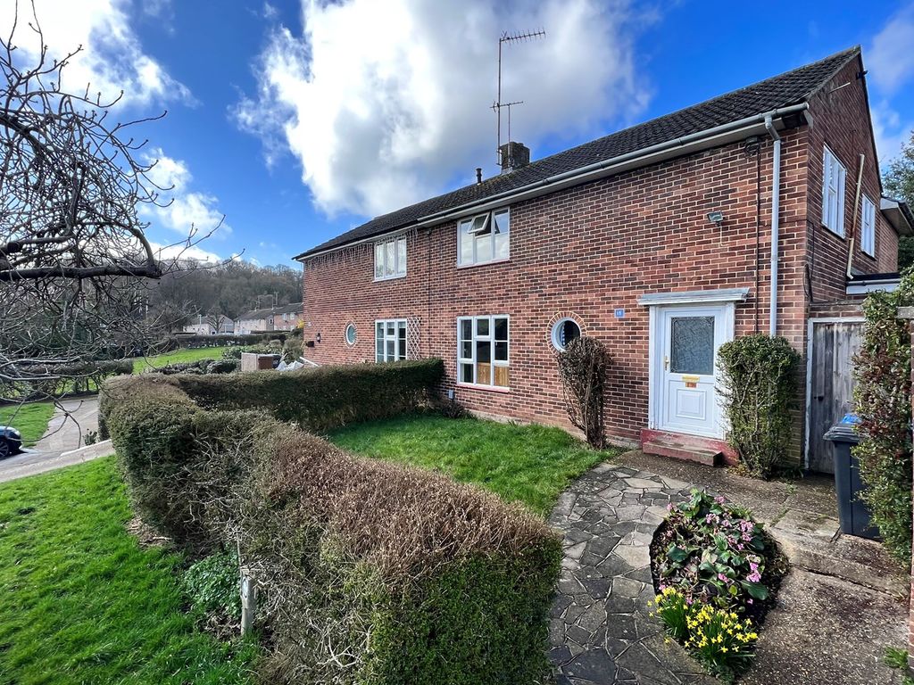 5 bed semidetached house for sale in Cherry Croft, Welwyn Garden City AL8 Zoopla