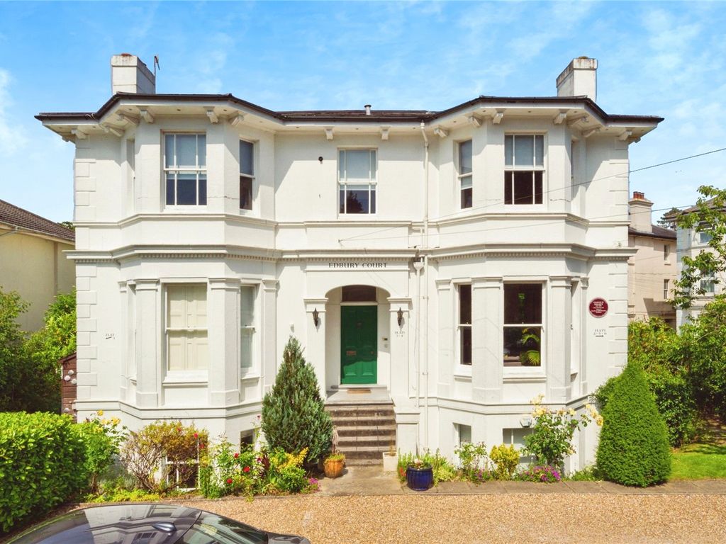 2 bed flat for sale in Beulah Road, Tunbridge Wells, Kent TN1, £325,000