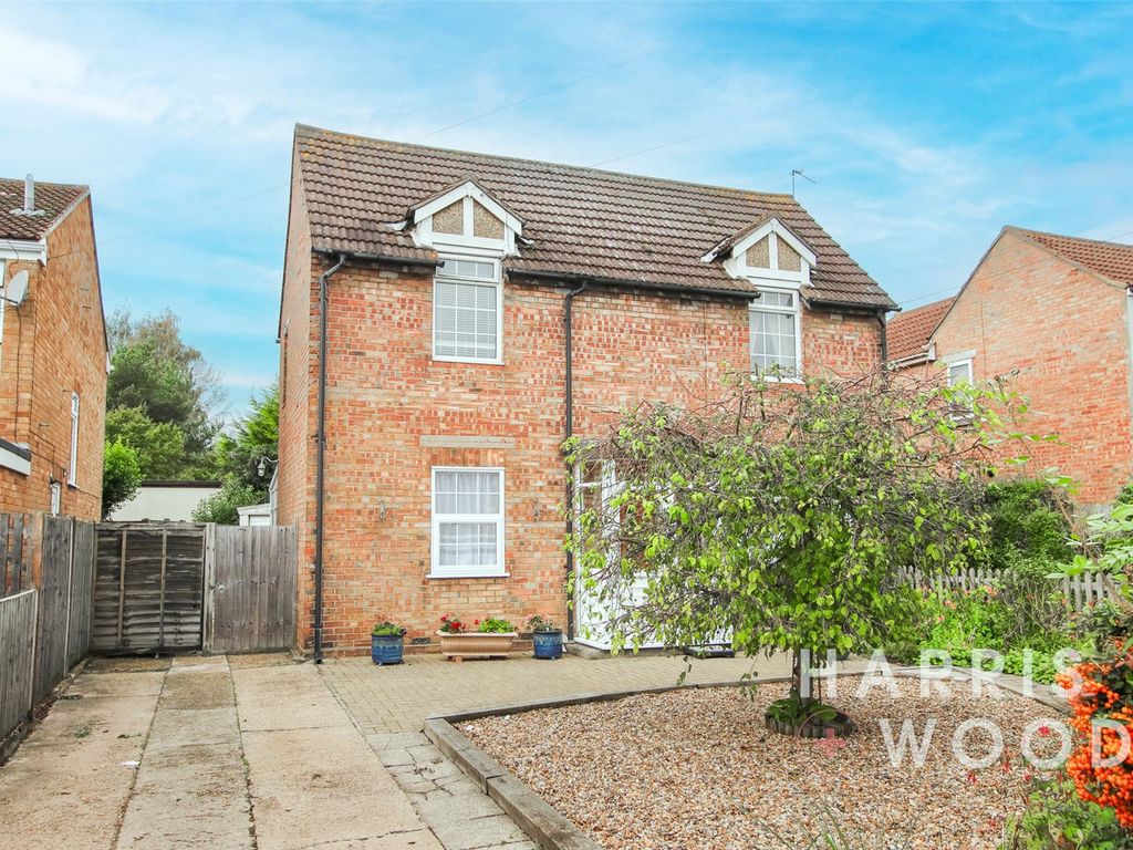 2 bed detached house for sale in Turner Road, Colchester, Essex CO4, £
