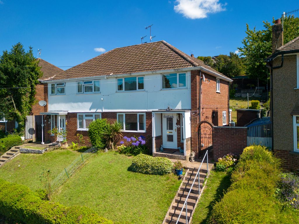 3 bed semidetached house for sale in Perth Road, High HP13, £