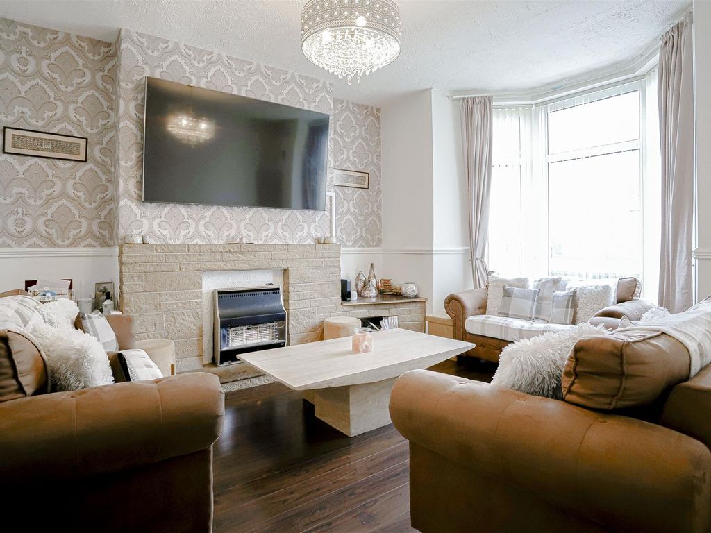 4 bed terraced house for sale in Avenue Parade, Accrington BB5 Zoopla