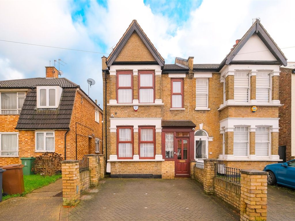 Chingford Avenue, London E4  