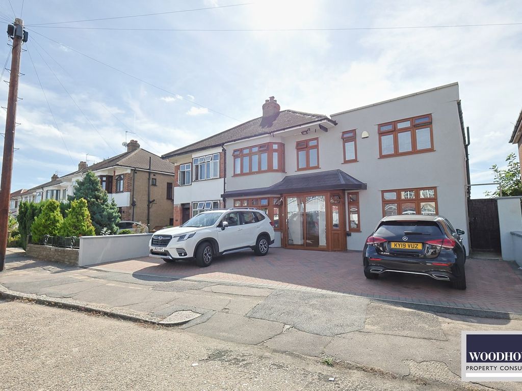 4 bed semidetached house for sale in Colvin Gardens, Waltham Cross EN8