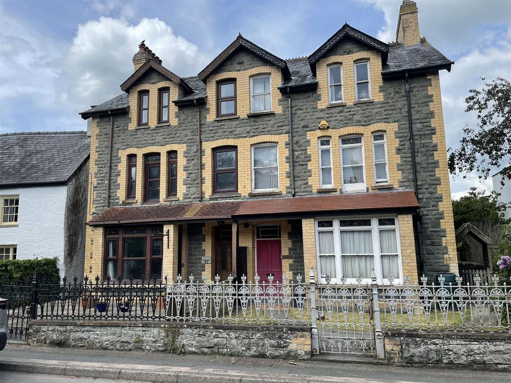 8 bed semidetached house for sale in Garth Road, Builth Wells LD2, £
