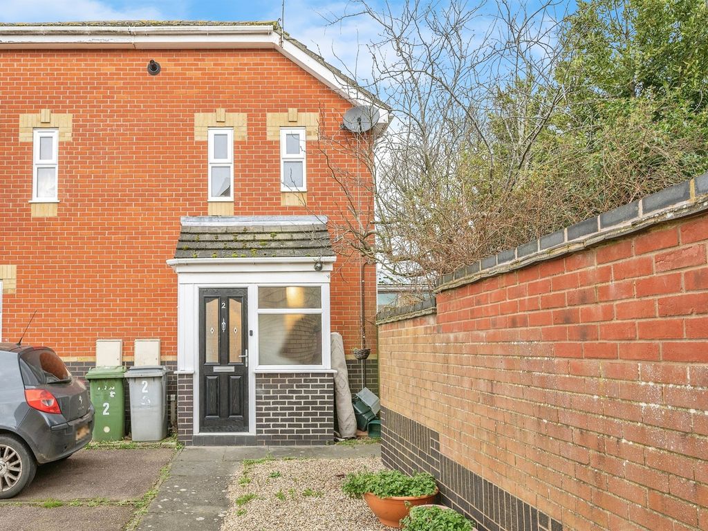 1 bed end terrace house for sale in Parliament Court, Thorpe St. Andrew, Norwich NR7, £200,000