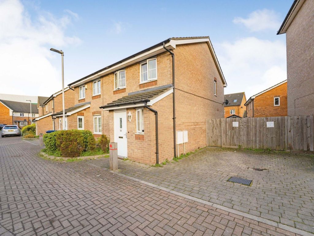 3 bed semidetached house for sale in Nine Acres Close, Hayes UB3 Zoopla