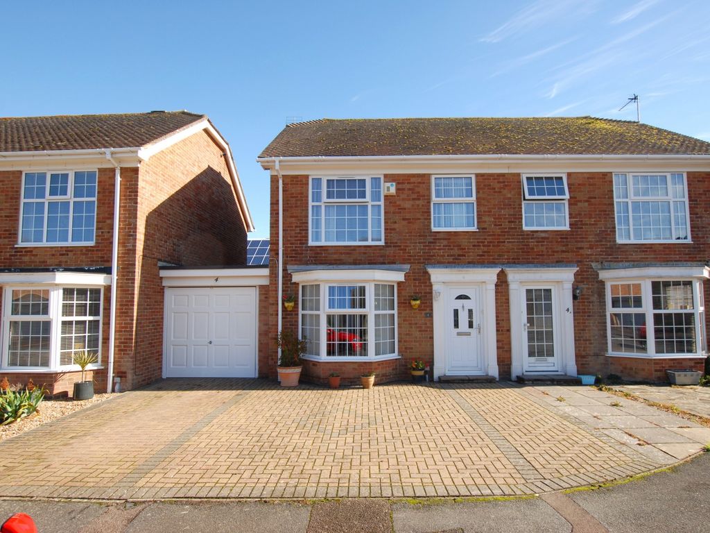 3 bed semidetached house for sale in Sturdy Close, Hythe CT21 Zoopla