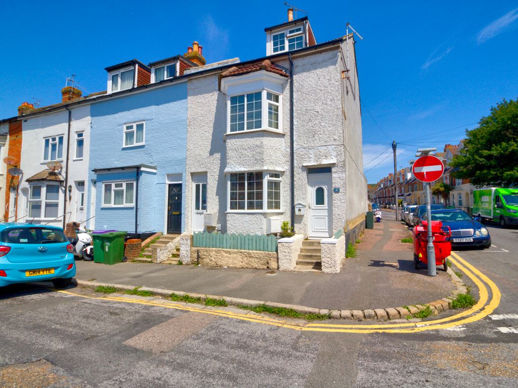 2 bed end terrace house for sale in Allendale Street, Folkestone CT19, £210,000 Zoopla
