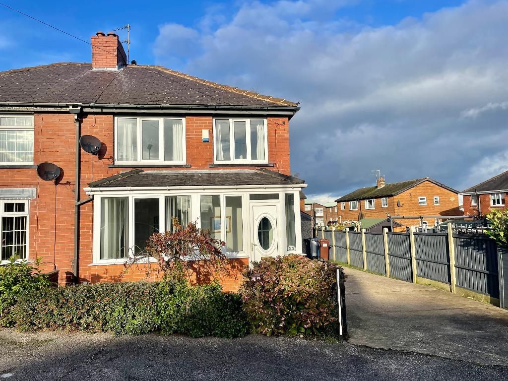3 bed semidetached house for sale in Bank End Avenue, Worsbrough