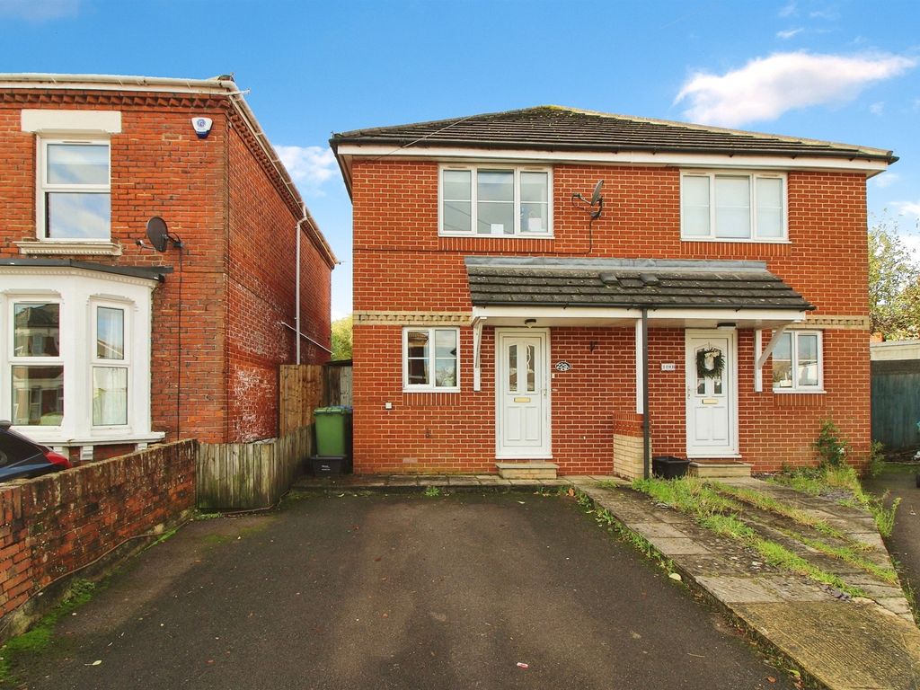 2 bed semidetached house for sale in Priory Road, Southampton SO17, £