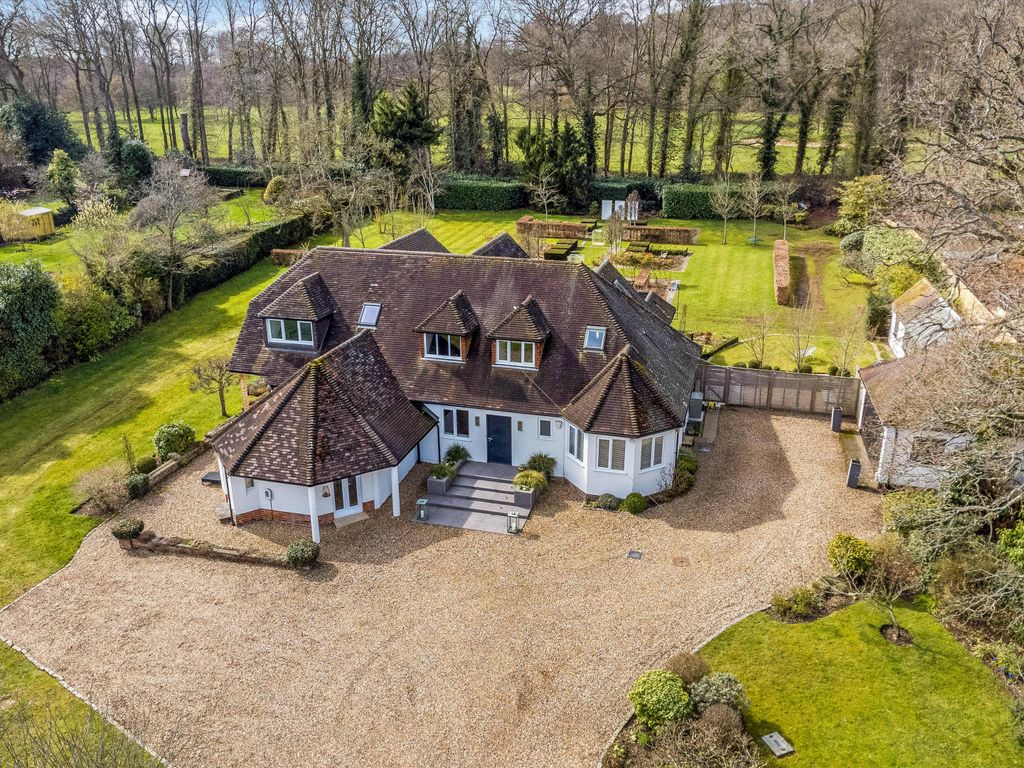 5 bed detached house for sale in Tokers Green Lane, Tokers Green