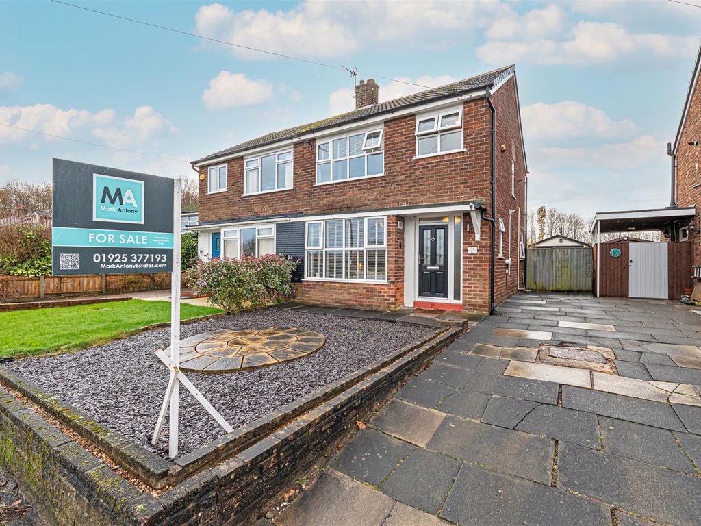 3 bed semidetached house for sale in Farnworth Road, Penketh