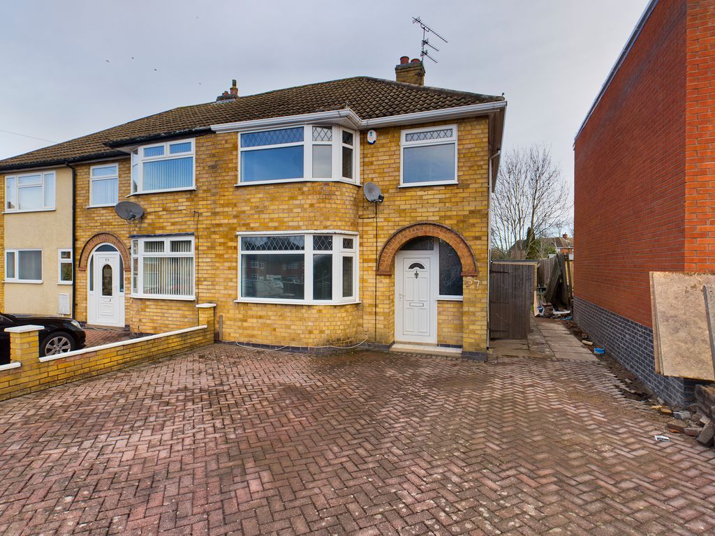 3 bed semi-detached house for sale in chislehurst avenue, leicester, leicestershire le3