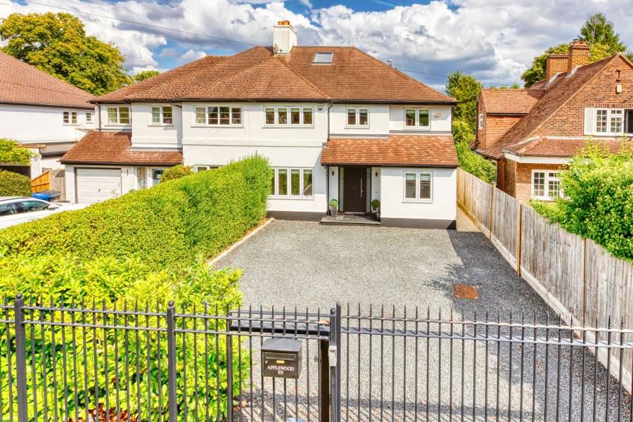 5 bed semidetached house for sale in Chobham Road, Sunningdale, Ascot