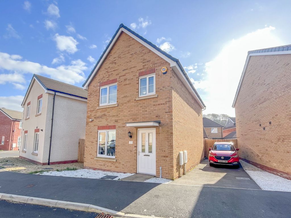 3 bed detached house for sale in Brabazon Road, Rogerstone NP10 Zoopla