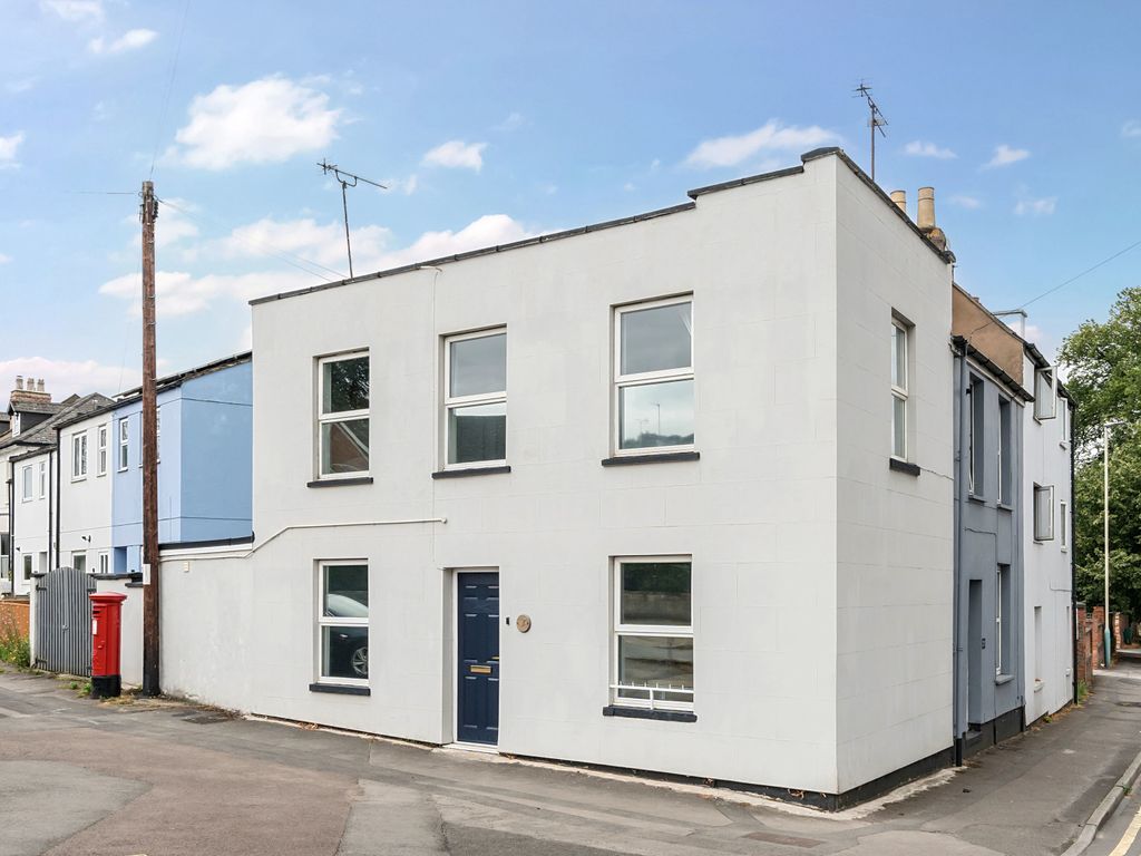 2 bed end terrace house for sale in Hales Road, Cheltenham