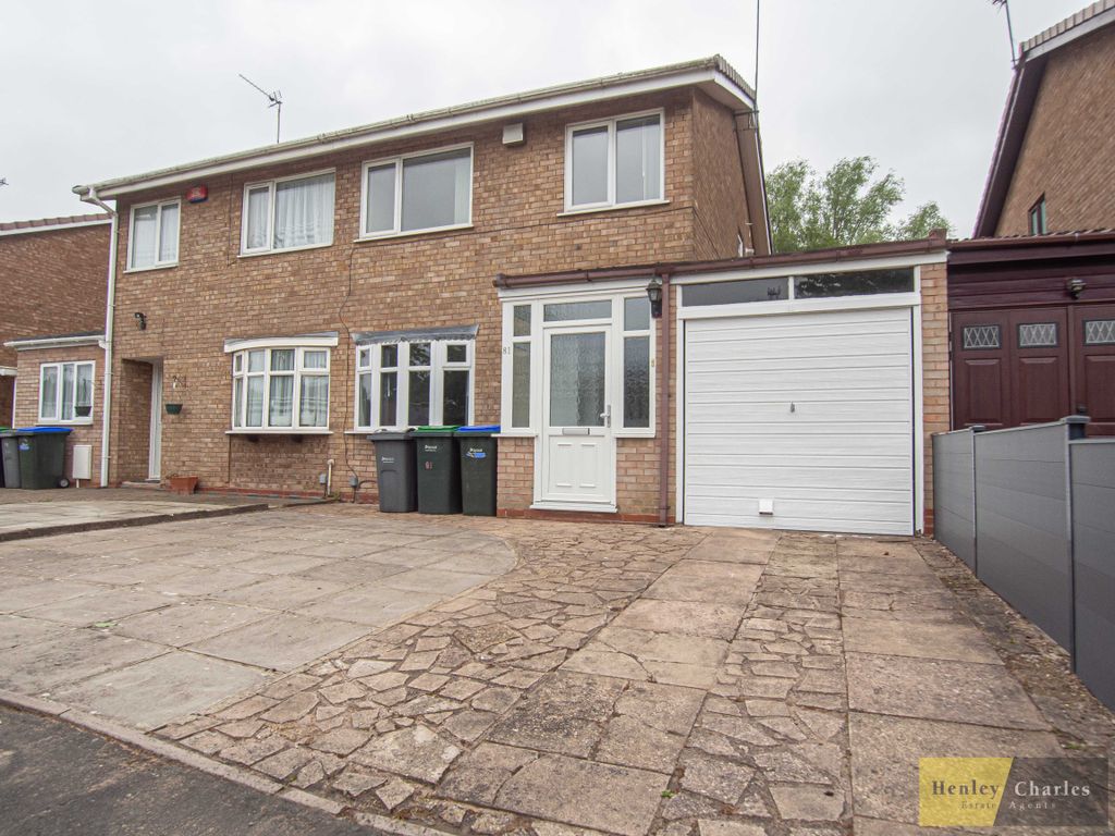 3 bed semidetached house to rent in Walcot Drive, Great Barr