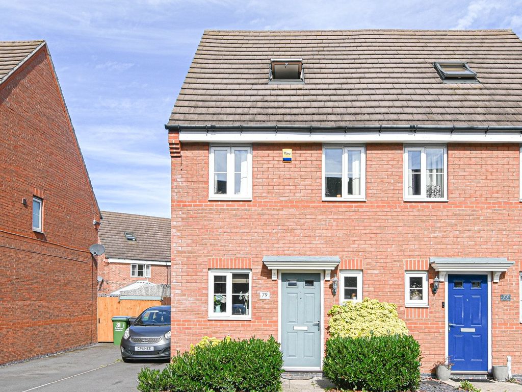 3 bed semidetached house for sale in Old College Avenue, Oldbury, West